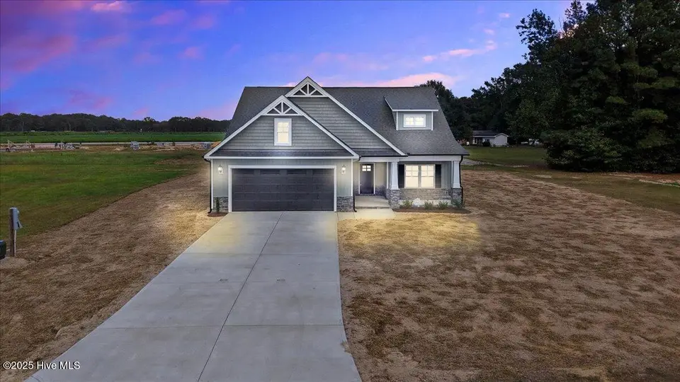 3725 Huntcliff Drive, La Grange, NC 28551 – photo 1 of 36: 01-3725 Huntcliff Dr-1