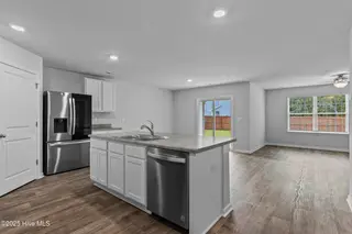 424 Turp Landing Lane, Jacksonville, NC 28546 — 4-bedroom home in Wantland's Ferry @ Towne Pointe, Jacksonville, NC, photo 5 of 35