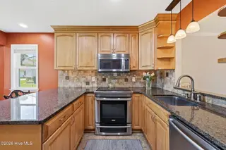 437 Foxhunt Lane, Havelock, NC 28532 – photo 17: 17-web-or-mls-0C0A5272_edit