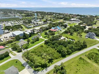 162 Westbay Circle, Harkers Island, NC 28531 – photo 6: 5-web-or-mls-162 Westbay 003