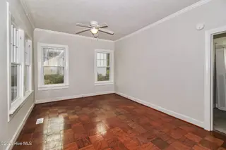 114 E Clay Street, Whiteville, NC 28472 – photo 7: listing_6