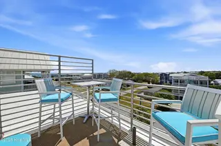 302 Alabama Avenue Unit 2, Carolina Beach, NC 28428 – photo 15: 40_302_alabama_ave_unit_2_040
