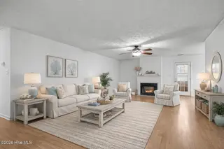 2000 Clark Court, Morehead City, NC 28557 – photo 8: Coastal-inspired living room decor