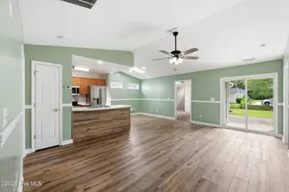 4100 Elizabeth Avenue, New Bern, NC 28562 – photo 3: 5-web-or-mls-0C0A5783