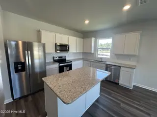 535 Coronado Avenue SE 64, Leland, NC 28451 – photo 8: Kitchen