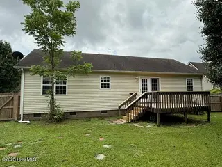 103 Leonard Drive, New Bern, NC 28560 – photo 22: A Rear View