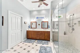 358 Shore Point Drive, Wilmington, NC 28411 — 5-bedroom home in Bayshore Estates, Wilmington, NC, photo 20 of 49
