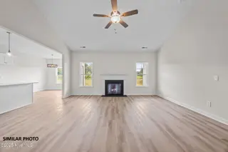 1109 Lunenburg Place, Jacksonville, NC 28540 – photo 5: 4-web-or-mls-IMG_9261