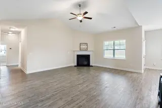 526 Orchard Creek Drive, Beulaville, NC 28518 — 3-bedroom home in Orchard Creek, Beulaville, NC, photo 10 of 55: 13_DSC00294