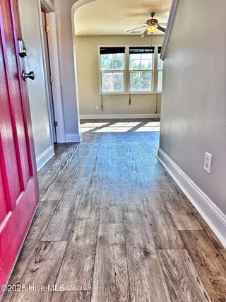 428 Mccall Drive, Jacksonville, NC 28540 – photo 6: Entryway