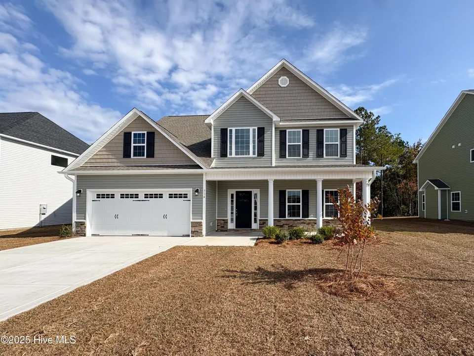 714 Ellabond Street, Sneads Ferry, NC 28460 – photo 1 of 55: IMG_8596