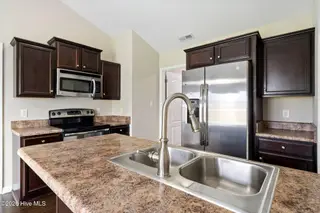 115 Cavalier Drive, Jacksonville, NC 28546 – photo 23