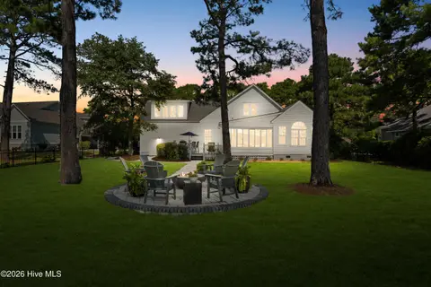 2787 St James Drive SE, Southport