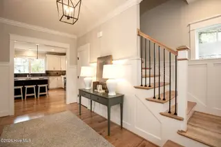 1407 Chestnut Street, Wilmington, NC 28401 – photo 4: Chestnut1407-3foyJenL33A0844 copy