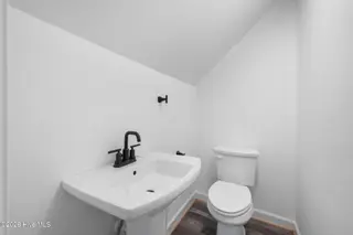 1514 Rhem Avenue, New Bern, NC 28560 – photo 22: 19-web-or-mls-DSC_0069
