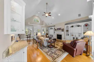 2472 St James Drive, Southport, NC 28461 – photo 10: 2472StJamesDr-14