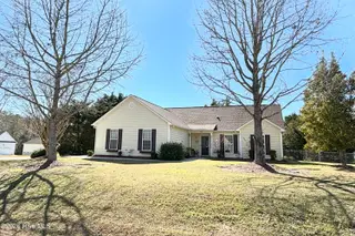 302 Appaloosa Court, Swansboro, NC 28584 – photo 1: IMG_0709
