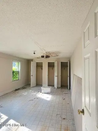 1702 Old Snow Hill Road, Kinston, NC 28501 – photo 8: bed1
