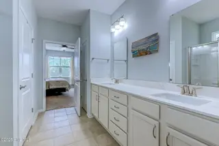 520 Slippery Rock Way, Calabash, NC 28467 — 3-bedroom home in The Farm, Calabash, NC, photo 15 of 33: Primary Bath