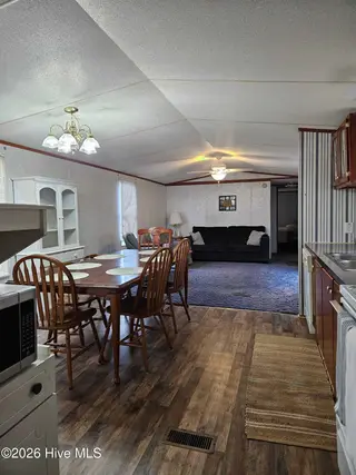 107 Gosling Lane, Beaufort, NC 28516 – photo 3: 107 Gosling Ln | Interior