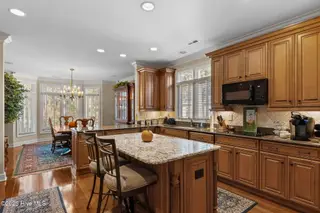 7 Wellington Drive, Pinehurst, NC 28374 – photo 11: Kitchen Island