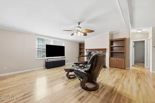 122 Lejeune Road, Cape Carteret, NC 28584 – photo 5: Family Room