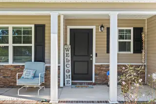 207 Morse Drive, Hubert, NC 28539 — 3-bedroom home, Hubert, NC, photo 3 of 47: 207MorseDr-8-29-25-012