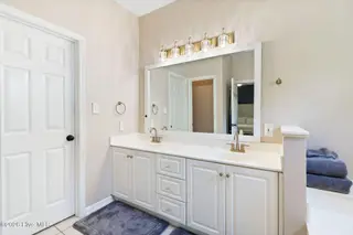 1128 Mill Run Road, Sneads Ferry, NC 28460 – photo 22: Owner's Suite Bathroom