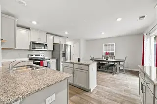 212 Gracie Farms Road, New Bern, NC 28560 — 4-bedroom home in Tyler, Home on the Lake, New Bern, NC, photo 4 of 32: Kitchen 1