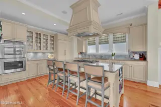 836 S Lumina Avenue, Wrightsville Beach, NC 28480 – photo 10: 040_img_5021_548