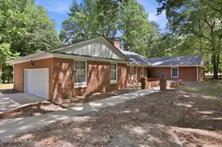 225 Churchill Drive, Greenville, NC 27858 – photo 3: 2-web-or-mls-IMG_9856