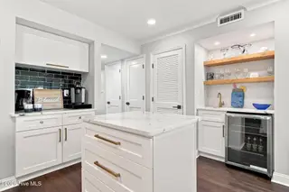 10300 Coast Guard Road D102, Emerald Isle, NC 28594 – photo 6: Kitchen of your dreams!