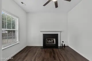 237 Bonanza Drive, Richlands, NC 28574 — 4-bedroom home in Cow Horn Village, Richlands, NC, photo 8 of 44