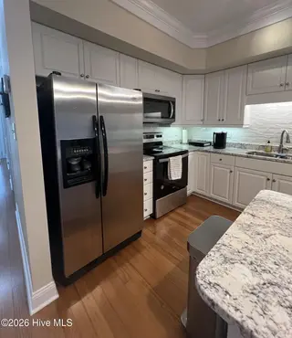 300 Lighthouse Lane 3 B1, Cedar Point, NC 28584 – photo 9: 9 Kitchen