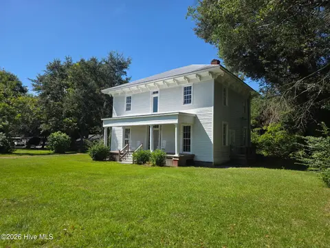 22390 Nc Highway 210, Rocky Point