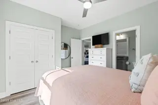 334 NE 54th Street, Oak Island, NC 28465 – photo 22: 24-web-or-mls-CAMMediaLLC.com (15 of 63)