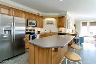 4425 Arendell Street 301 & Boatslip #25, Morehead City, NC 28557 – photo 22: IMG_2313