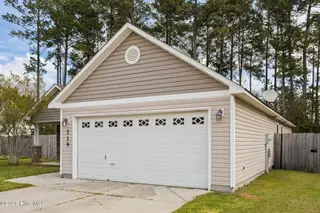 719 Savannah Drive, Jacksonville, NC 28546 – photo 8: 2-web-or-mls-02