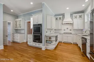 411 E Front Street, New Bern, NC 28560 – photo 14: 28-web-or-mls-DSC08616