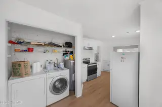 5122a Greenville Loop Road, Wilmington, NC 28409 — 4-bedroom townhome, Wilmington, NC, photo 15 of 56: 15_laundry