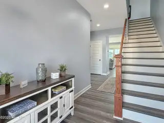 333 Staysail Drive, Elizabeth City, NC 27909 – photo 7: Foyer