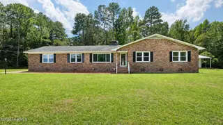 120 King Heights Boulevard, Kinston, NC 28501 – photo 1: Front Exterior