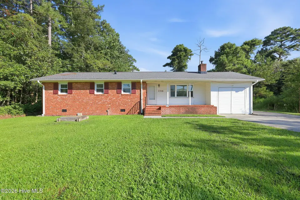 2316 Burgaw Highway, Jacksonville, NC 28540 – photo 1 of 53