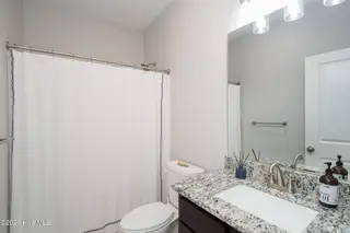 421 Taylorwood Drive, Beaufort, NC 28516 – photo 21: Full bath 2