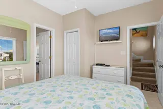 7021 Ocean Drive E, Emerald Isle, NC 28594 – photo 14: 7021 Ocean Dr E