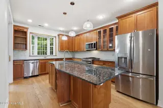 2159 Royal Pines Drive, New Bern, NC 28560 – photo 10: 27-web-or-mls-0C0A9281_edit