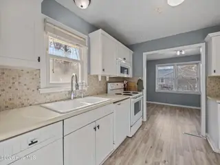 409 Jarman Street, Jacksonville, NC 28540 – photo 15: 25-web-or-mls-409 Jarman St. 58