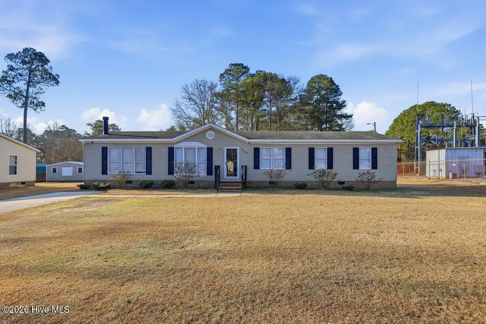 1585 Old Grantham Road, Goldsboro, NC 27530 – photo 1 of 37: 1585 Old Grantham Rd-1