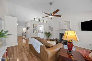 2924 Flintridge Drive, Greenville, NC 27834 – photo 9: 7-web-or-mls-BLS_0003