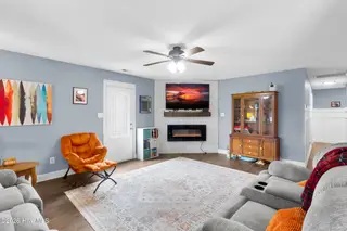 218 Attmore Drive, New Bern, NC 28560 – photo 6: 218 Attmore Drive, New Bern, NC 28560
